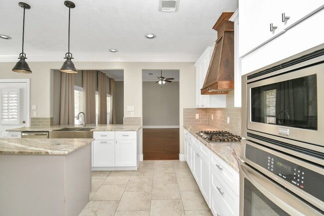 Building Photo - 14415 Mindy Park Ln