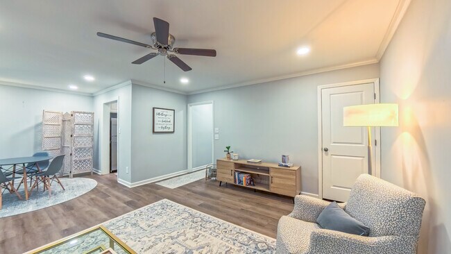 Living room with storage closet - 107 Abbots Glen Ct