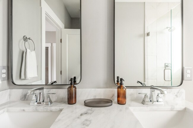 Building Photo - 1301 Baptist World Center Dr