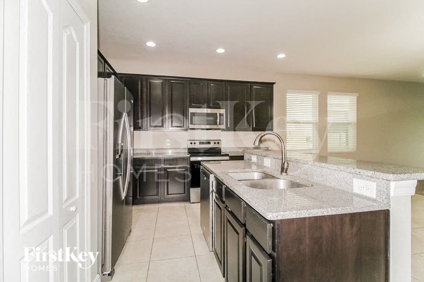 Building Photo - 13830 Pickett Reserve Ct