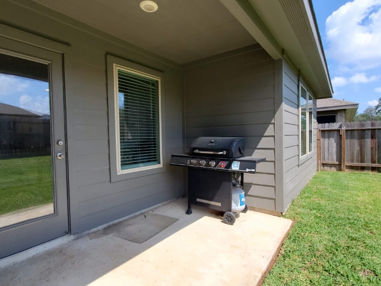 Building Photo - 3606 Crimson Embers Ln