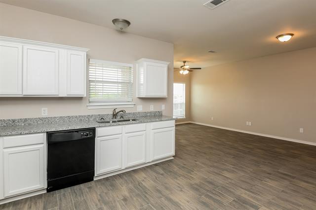 Building Photo - 208 Ridgeway Blvd