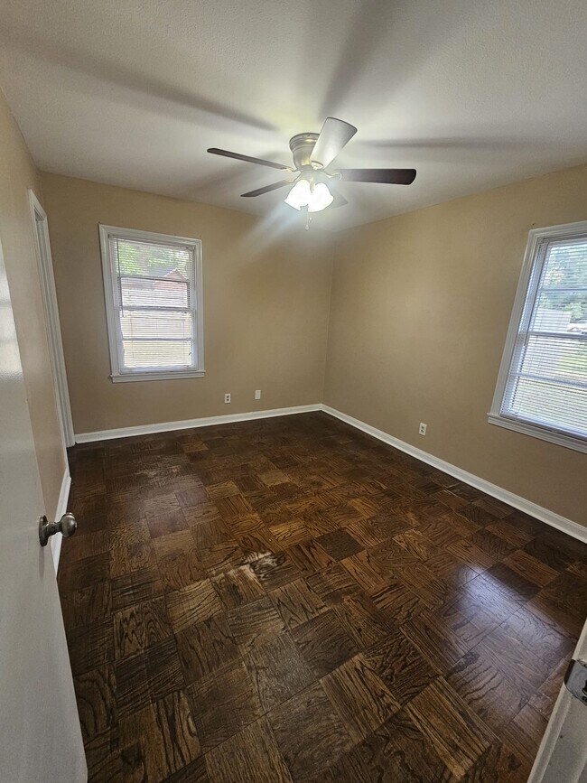 Building Photo - 4242 Marmora Dr