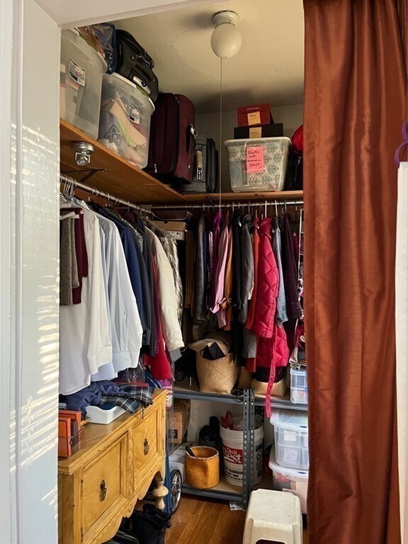 Building Photo - 54 College Ave