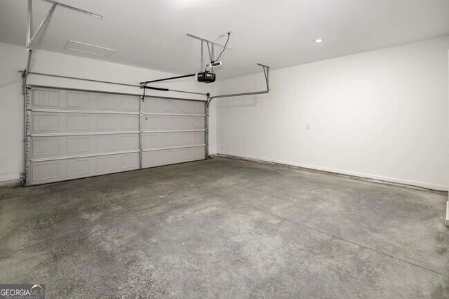 Building Photo - 1595 Wellston Dr