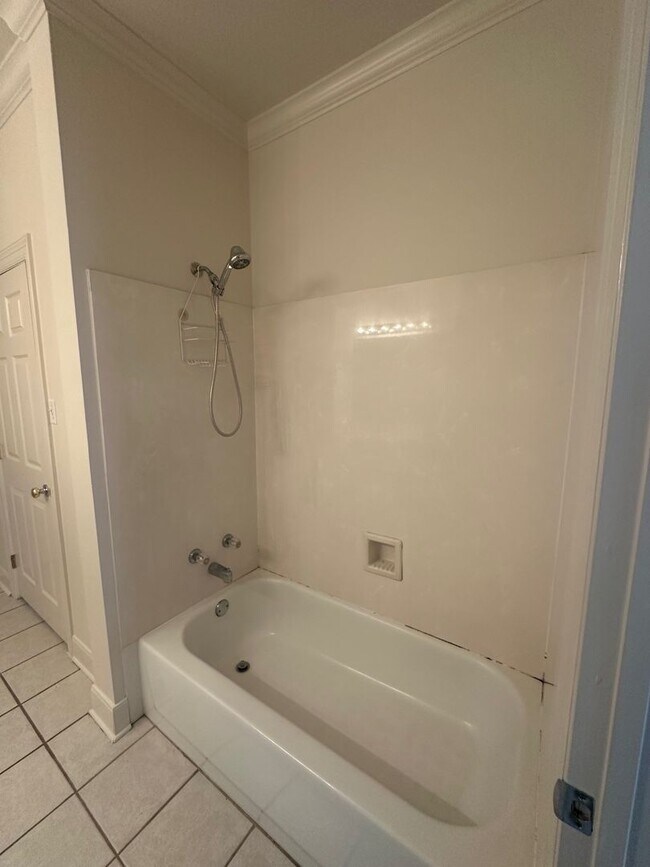 Building Photo - 12386 River Highlands Dr