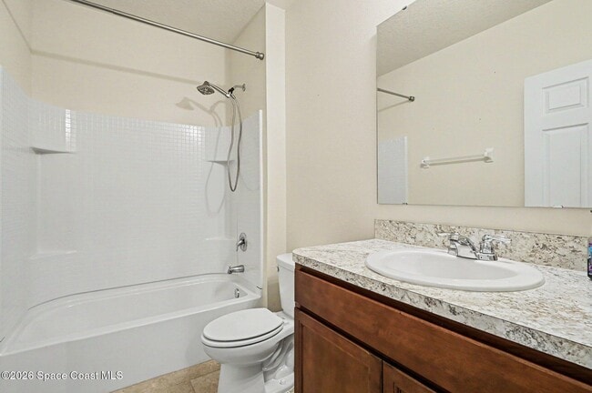 Building Photo - 2650 Falcon Ln