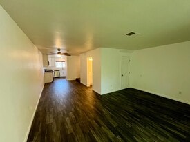 Building Photo - 4265 Mesa Vista Way