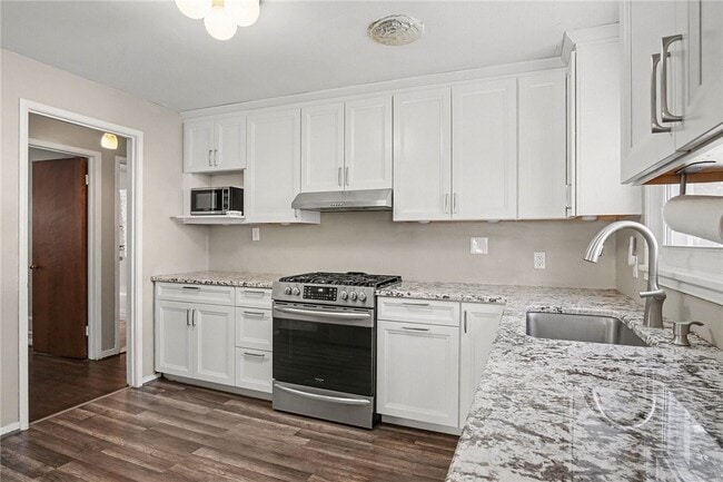 Building Photo - 21 Raleigh Rd