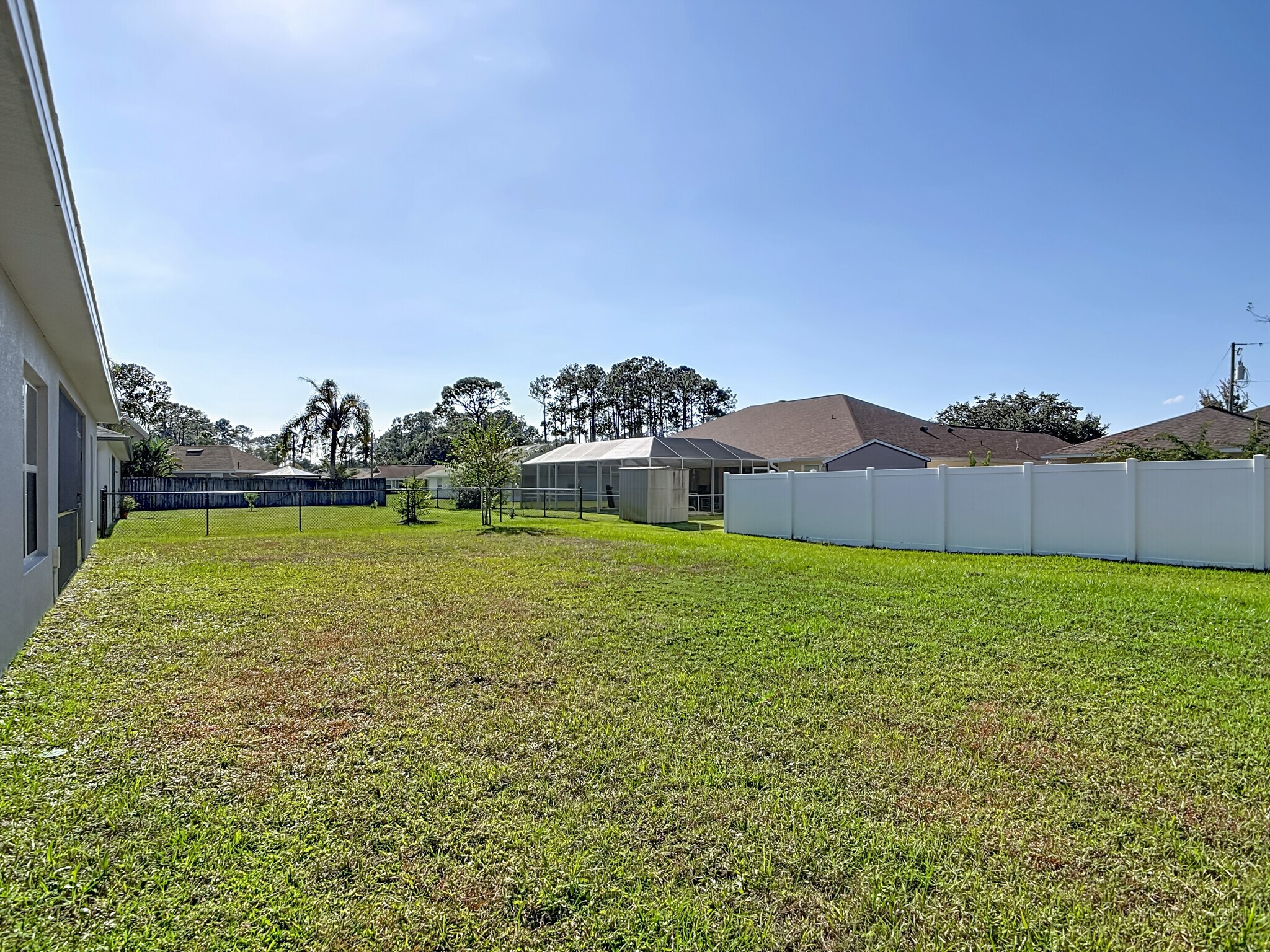 Building Photo - 60 Ballenger Ln