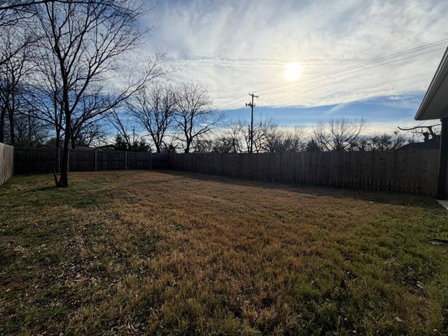 Building Photo - 405 N Andrews Ave