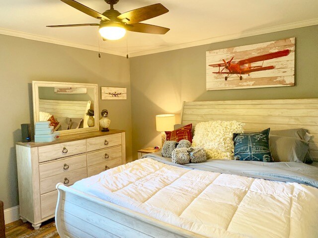 Building Photo - 325 Westbrook Dr