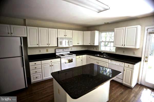 Building Photo - 9386 Van Arsdale Dr