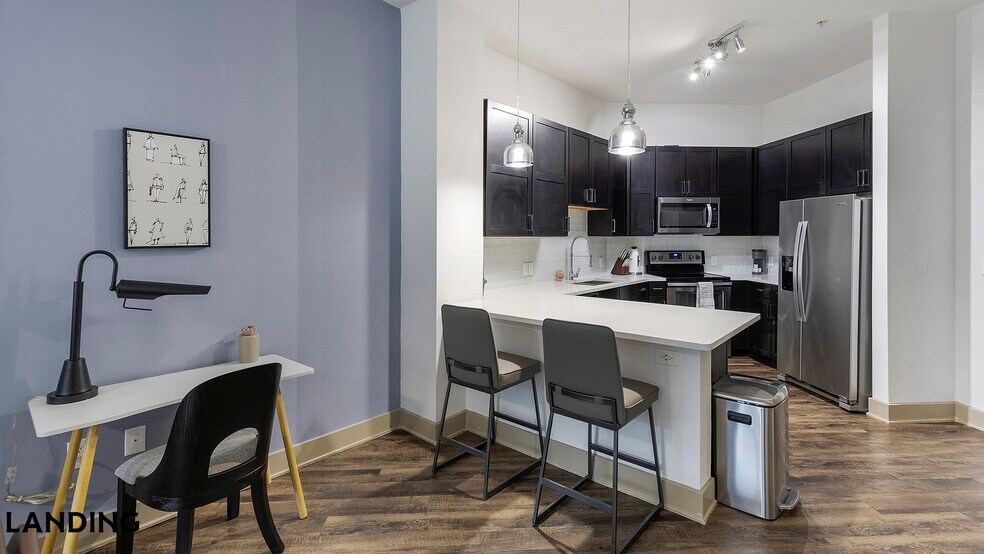 Building Photo - 5005 Galleria Dr