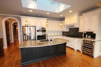 Building Photo - 114 Trade St