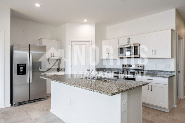 Building Photo - Beautiful Almost Brand New Home