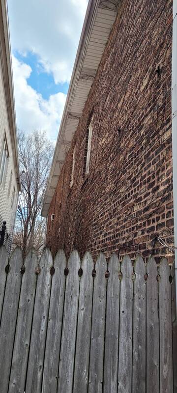 Building Photo - 8159 S Coles Ave