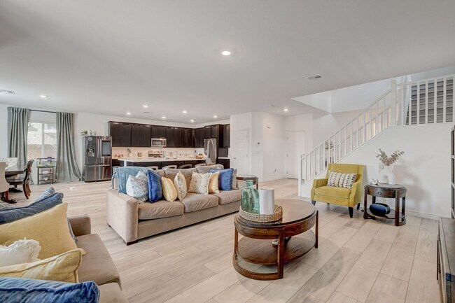 Building Photo - Modern Comfort Meets Stunning Mountain Views