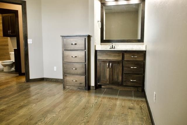 Building Photo - 705 S Jenkins Ave