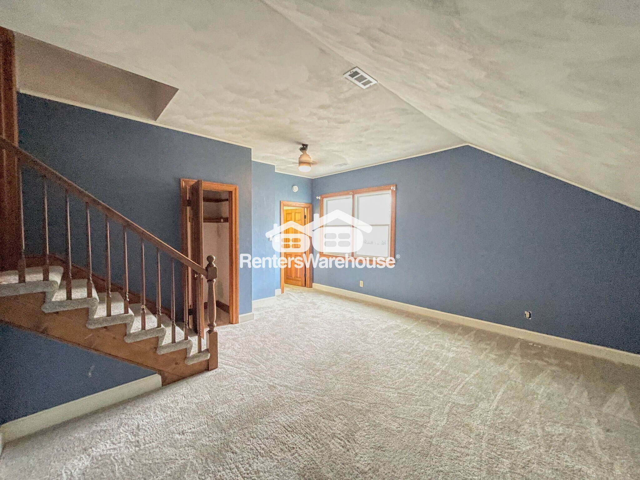 Building Photo - 344 Cedar Ln