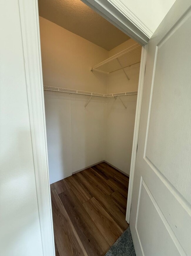 Building Photo - Newly Renovated 3 bed/2 bath manufactured home!