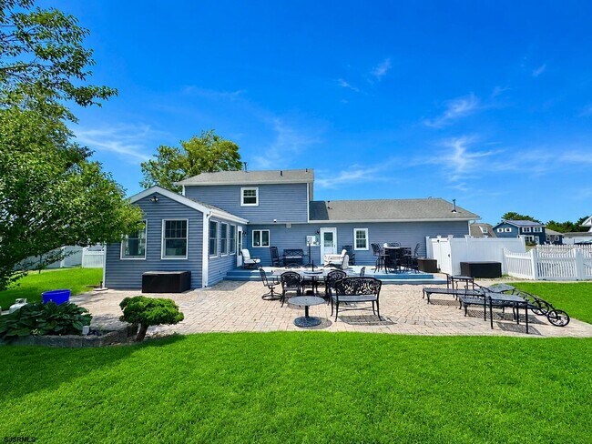 Building Photo - 4514 Harbor Beach Blvd