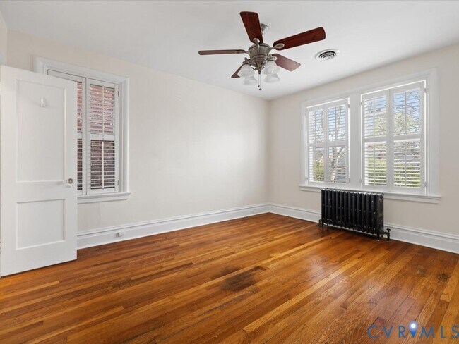 Building Photo - 3319 W Grace St