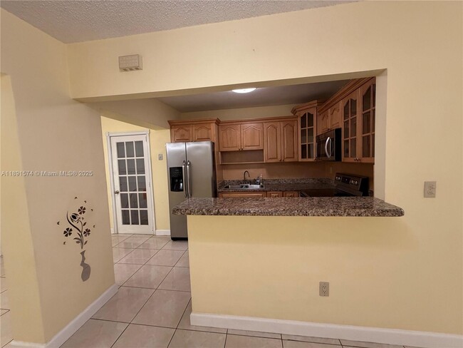 Building Photo - 255 SW 60th Ave
