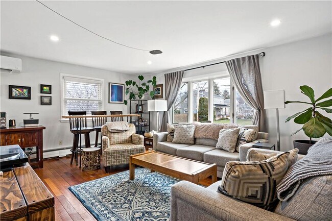 Building Photo - 3 Paul Ave