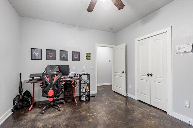 Building Photo - 3122 Molly-