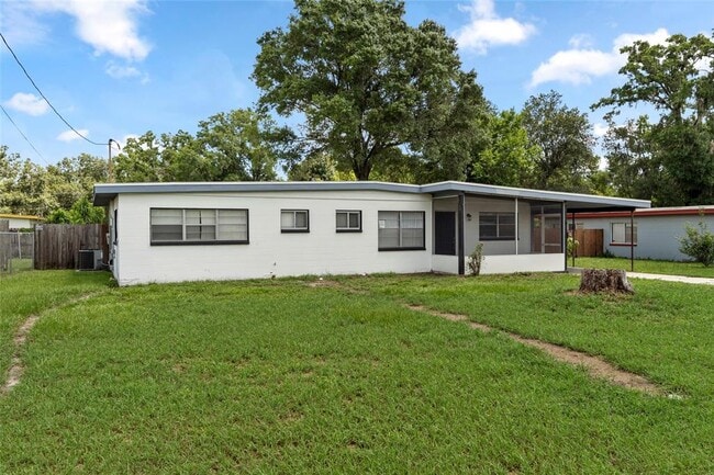 Primary Photo - 512 Langford Cir