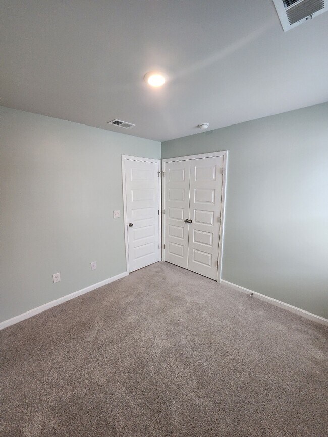 Building Photo - 1556 Swing Bridge Way