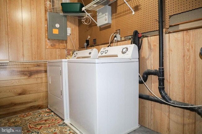 Building Photo - 3006 Summershade Ct