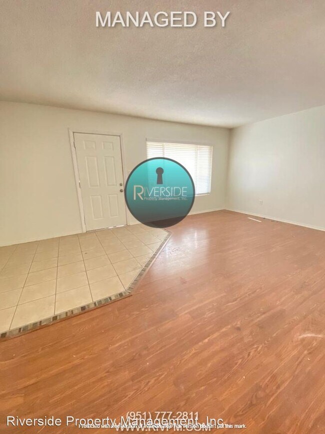 Building Photo - 3 br, 2 bath House - 340 E. Citron St