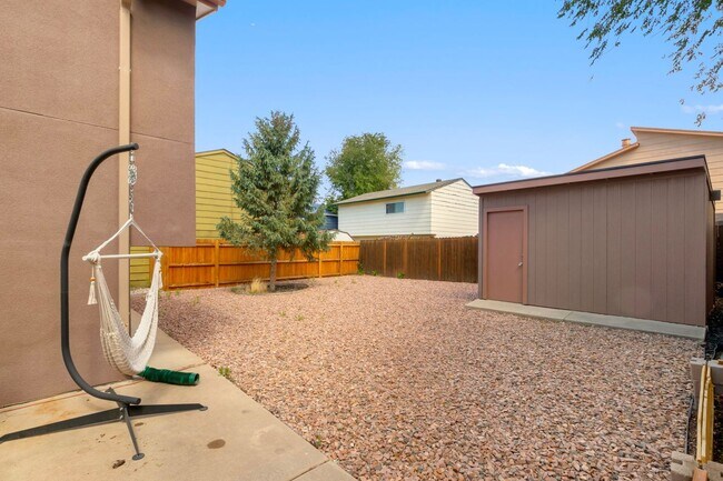 Building Photo - 3117 Moonbeam Cir S