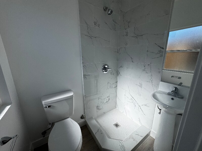 Building Photo - 25514 Walker St