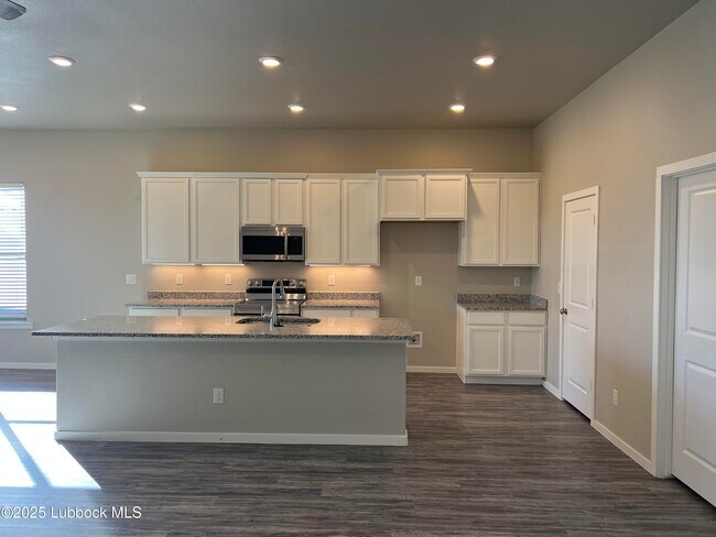 Building Photo - 2137 Kirksey Ave