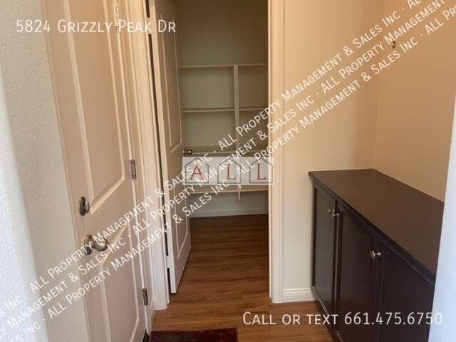 Building Photo - 5824 Grizzly Peak Dr