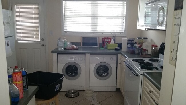 Building Photo - cute place