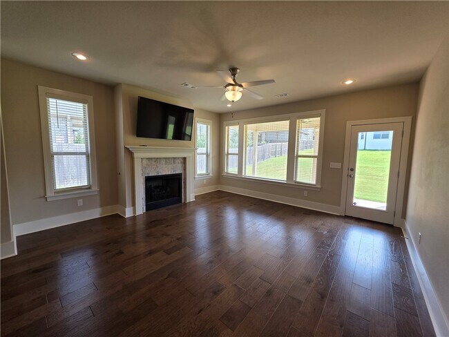 Building Photo - 616 Mill Pond Wy