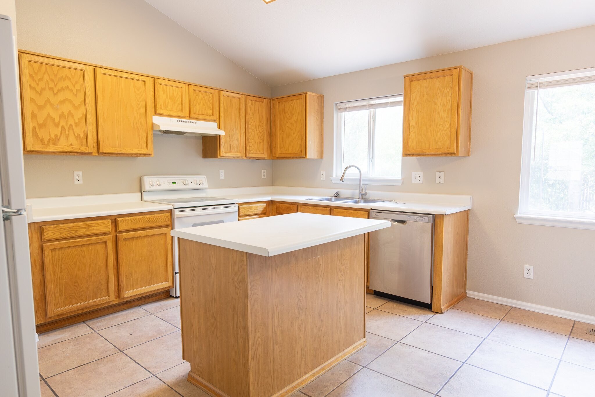 Building Photo - 5711 Mesa Mountain Way