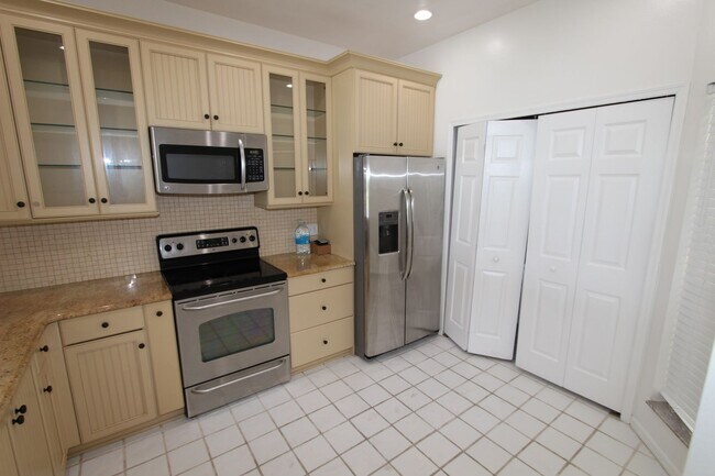 Building Photo - 451 Hamptoncrest Cir