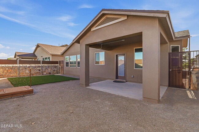 Building Photo - 1408 Dominic Anakin Dr