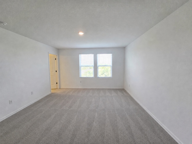 Building Photo - Annual End-Unit Townhome with 3 Bedrooms in Edgestone at Artisan Lakes
