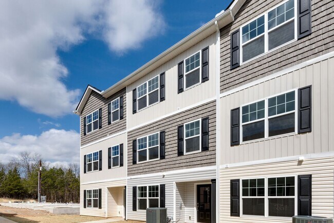 Building Photo - 305 Moshe Feder Wy