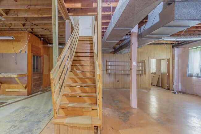 Building Photo - 505 N Market St