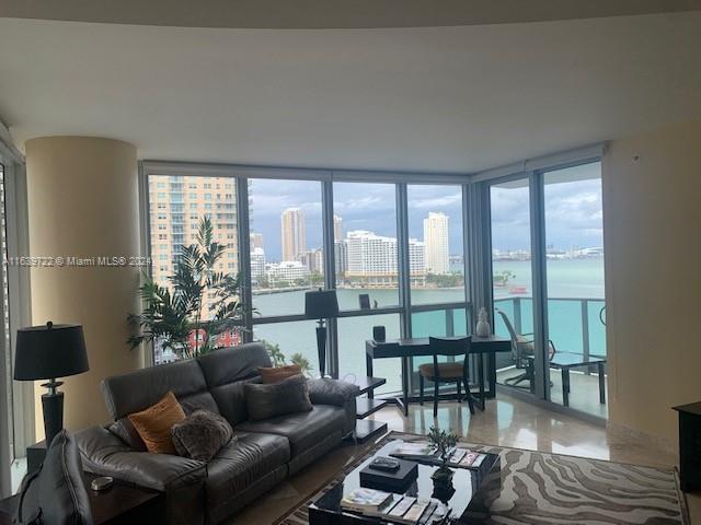 Building Photo - 1331 Brickell Bay Dr