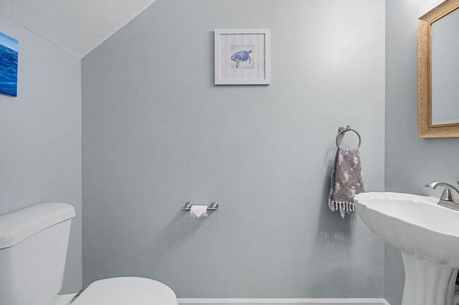 Building Photo - 234 Pelican Pl