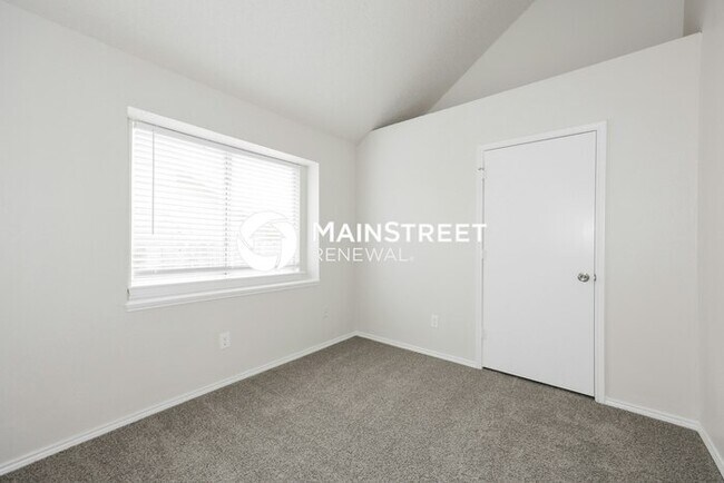 Building Photo - 3 Bedroom Pet-Friendly Home in Cedar Hill, TX with Main Street Renewal