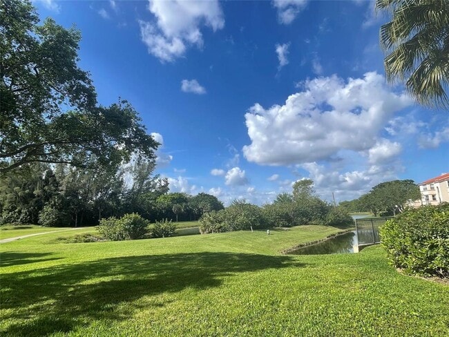 Building Photo - 3350 Pinewalk Dr N